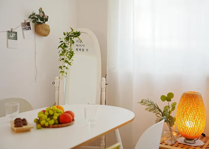 Vivid, Apartment Seoul