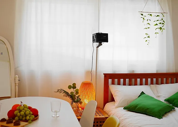 Vivid, Apartment